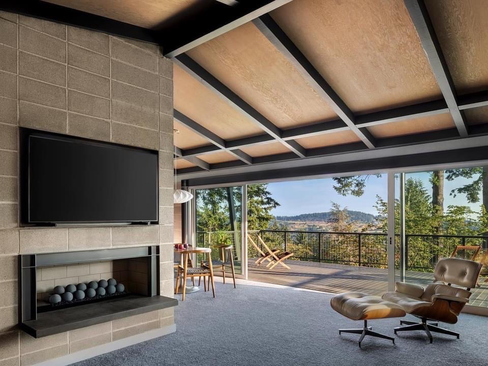 The before and after side by sides of the original home and final&nbsp;renovation.